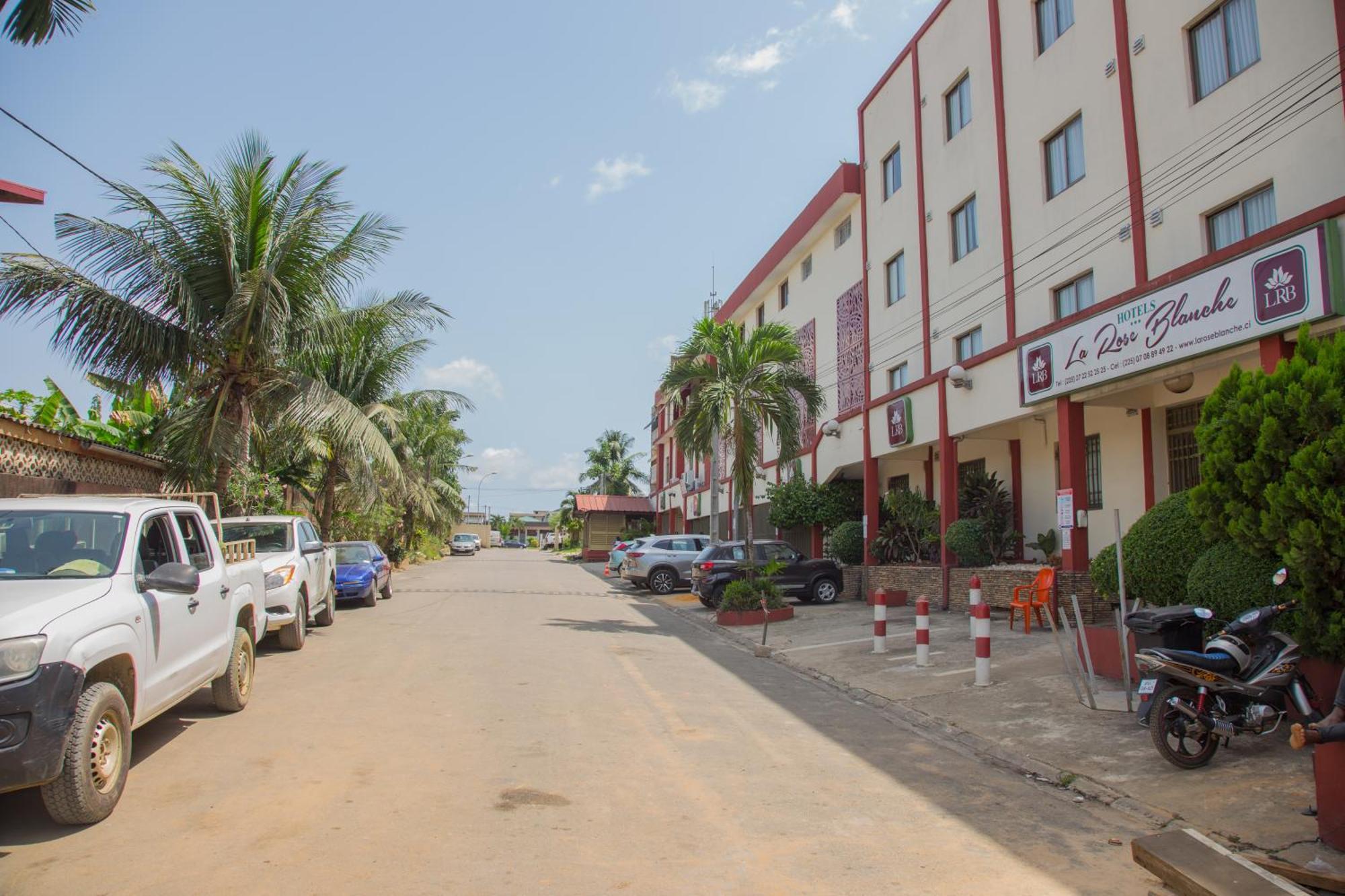 Hotel La Rose Blanche أبيدجان المظهر الخارجي الصورة